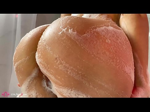 ❤️ Brunette pussy bibragailuarekin masturbatzen du dutxan orgasmo bizia lortzeko ❤️ Izorratu bideoa pornoan eu.playcrot69.top ❤